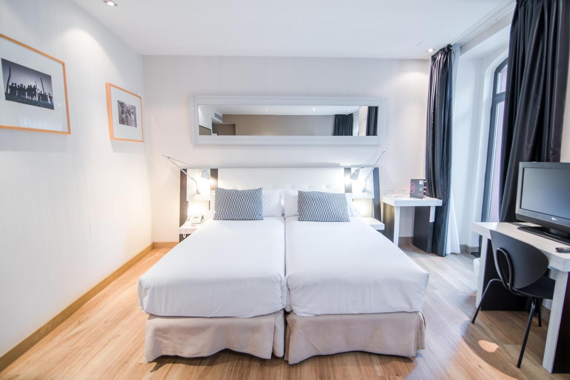 Petit Palace Chueca Madrid Room photo